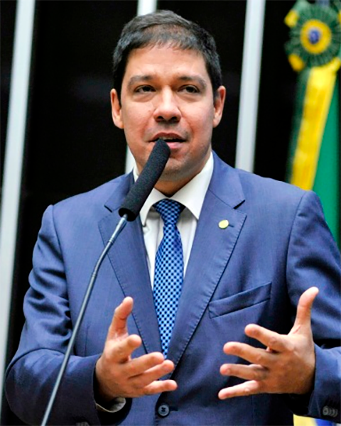 Altineu Côrtes