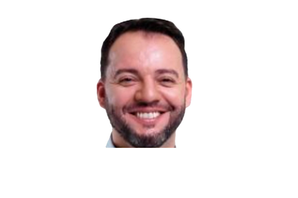 Douglas Martello de Souza Silveira