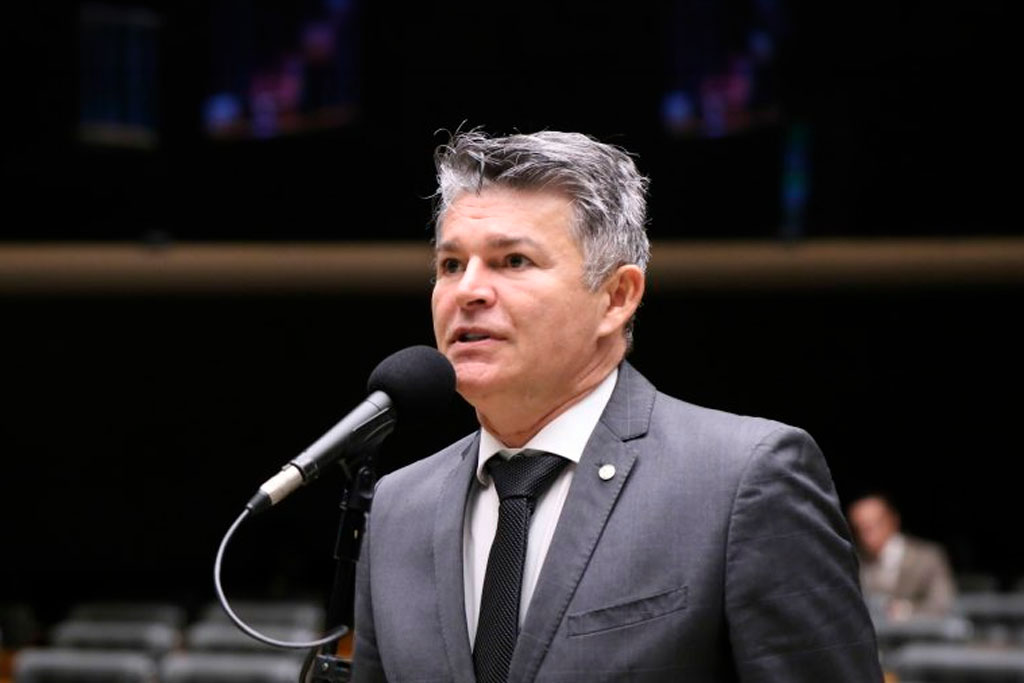Deputado José Medeiros (PL-MT): justiça agrária não deve incluir quem promove desordem no campo – Foto: Kayo Magalhães / Câmara dos Deputados