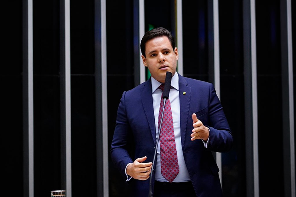 Rodrigo Valadares
